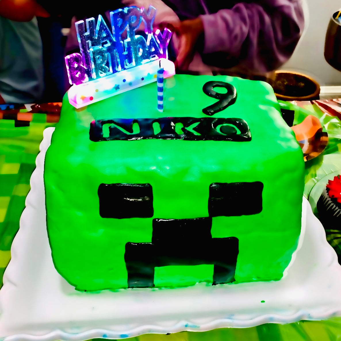 Trending Cakes
